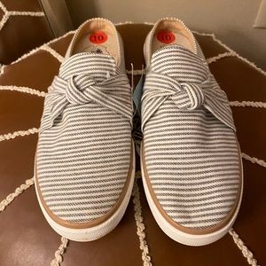 Stripe Knot Slip On Shoes
